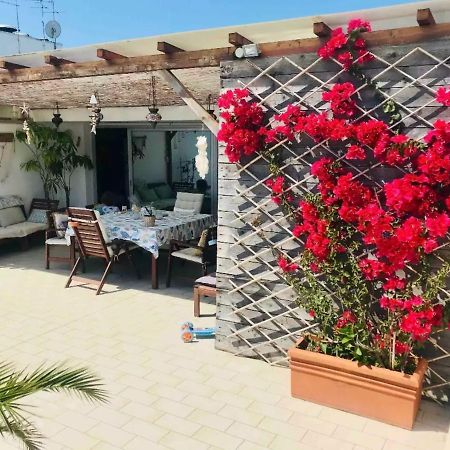 Apartament Attico Con Terrazza A Viareggio Zewnętrze zdjęcie